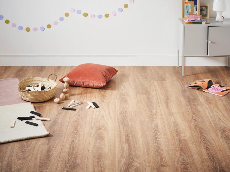 Sol stratifié d'une chambre d'enfant