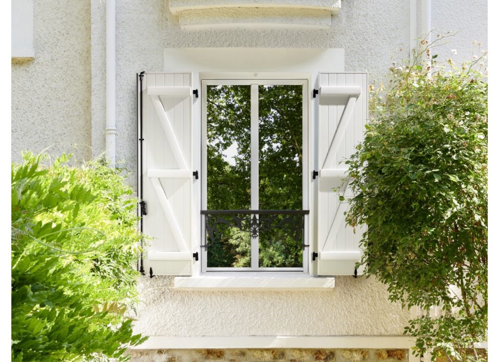 volets blanc en aluminium esthétique volets en aluminium blanc avec charnière noire