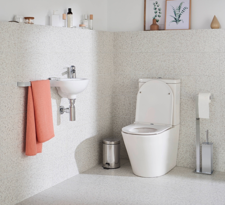 Dimensions WC standard : quelles tailles respecter pour un confort optimal ?