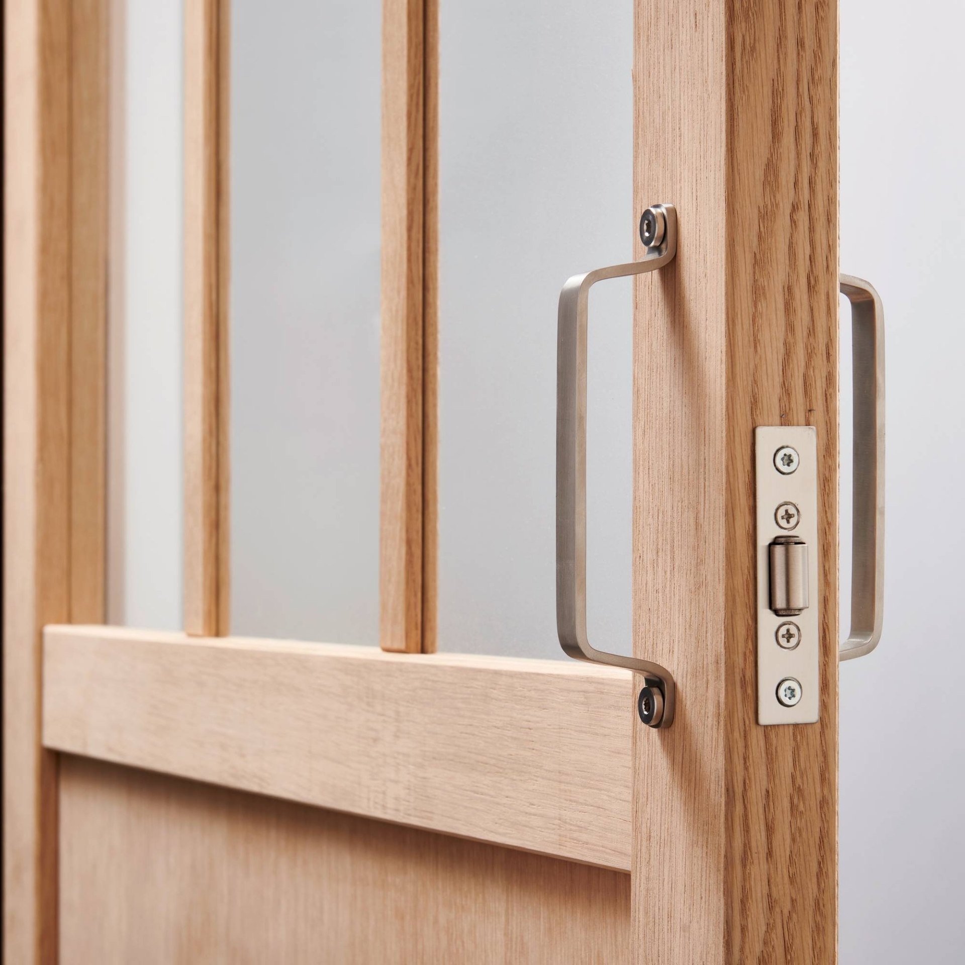 Gâche de porte cassée : la remplacer sans se tromper de pièce
